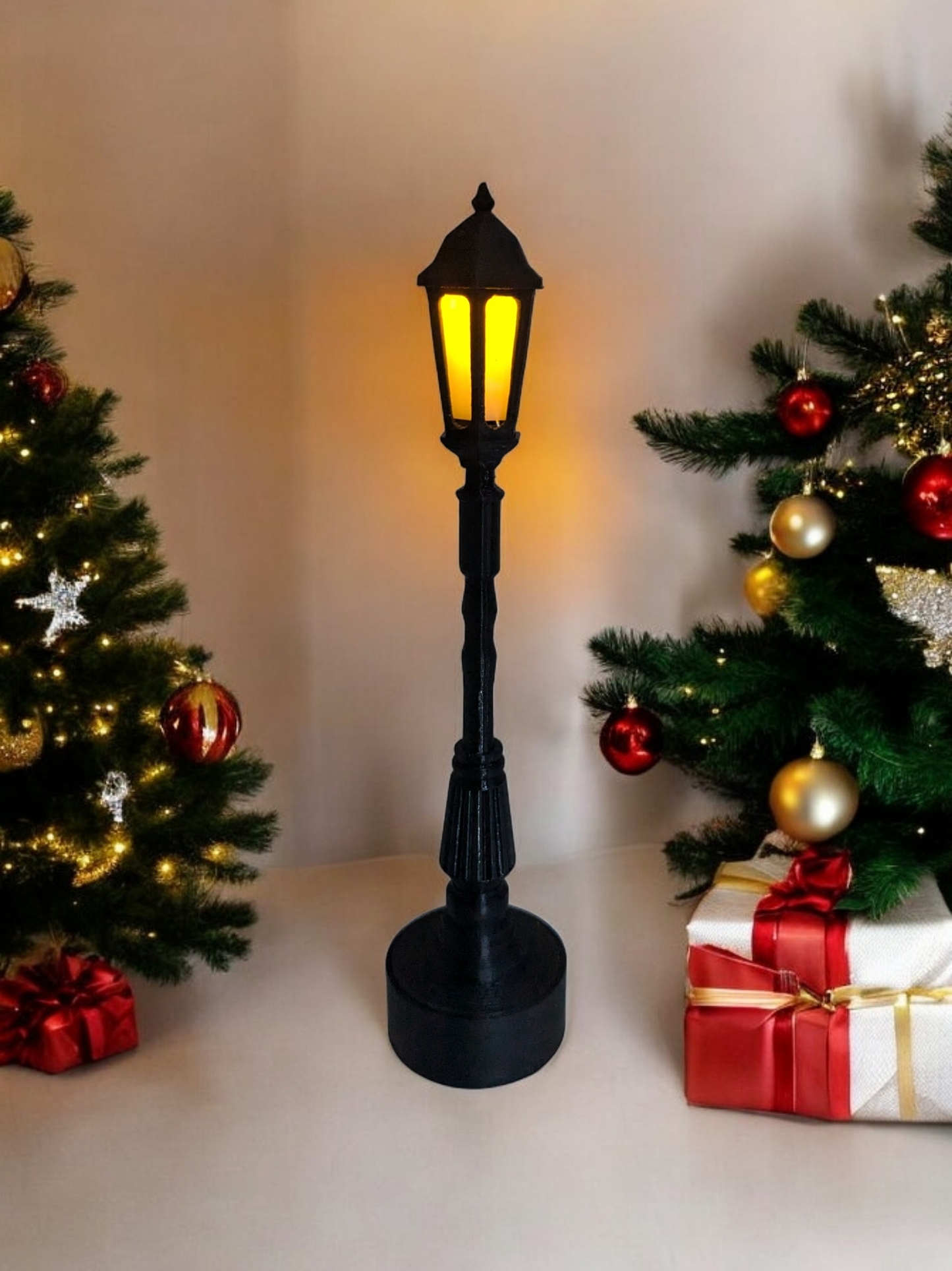 Lamp post with LED